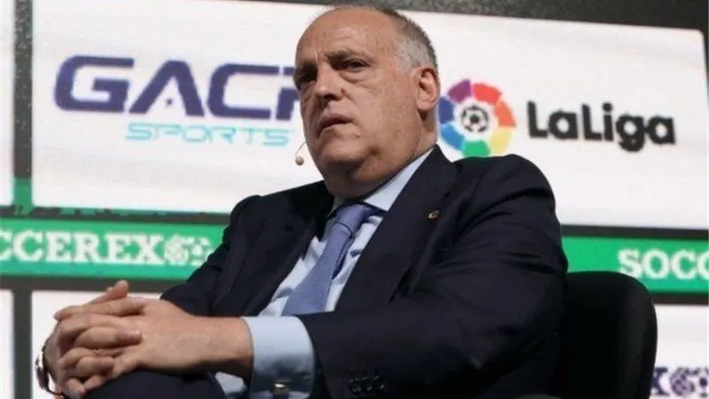 بعد شكوى ريال مدريد.. عقوبة منتظرة على رئيس رابطة الليجا