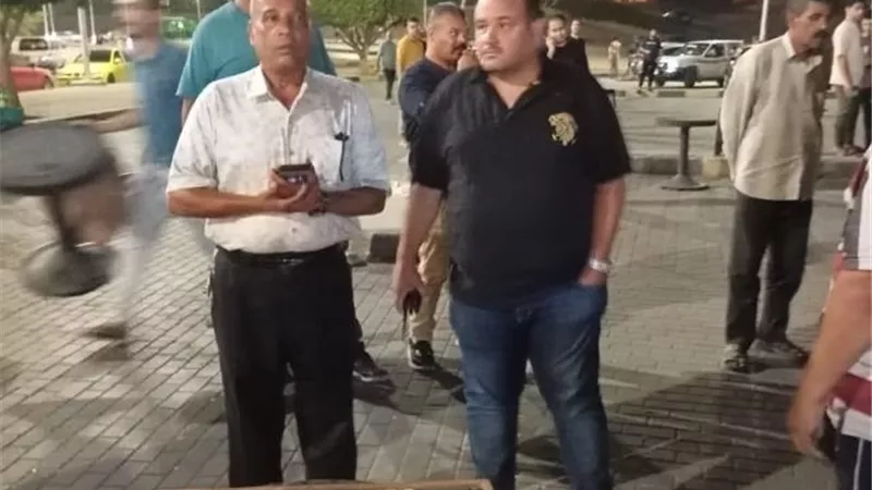 سعد: جهاز ١٥مايو يشن حملة ليلية على المقاهى والباعة الجائلين صور