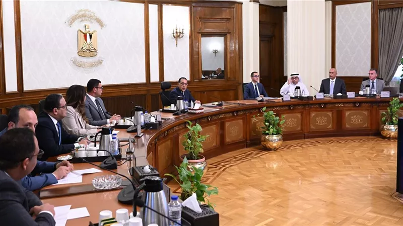مدبولى يستعرض مقترح إدارة مركز القاهرة الدولي المالي بالعاصمة الإدارية