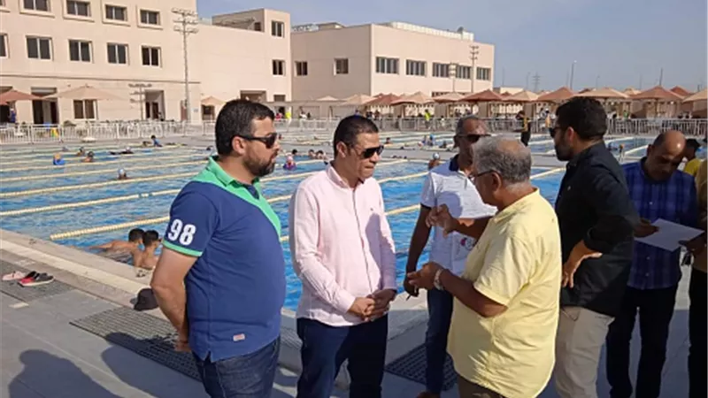وكيل وزارة الشباب بأسيوط يتابع التفتيش على حمامات السباحة
