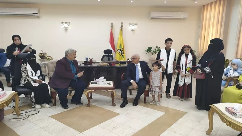 محافظ شمال سيناء يستقبل فريق أصحاب البصيرة وضعاف النظر