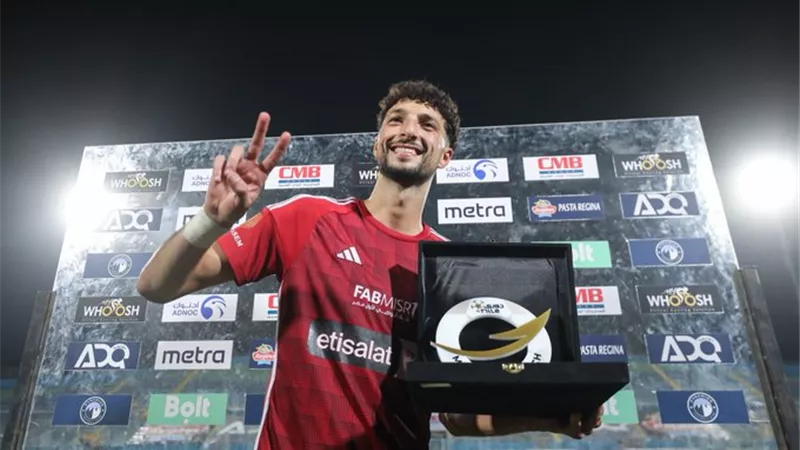 رغم تألق وسام أبو علي .. شاهد مفاجاَت في رحلة بحث الأهلي عن مهاجم