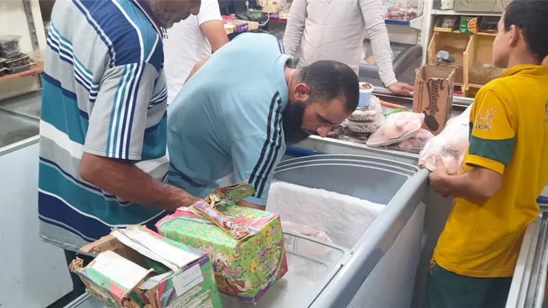 ضبط كميات من المواد الغذائية منتهية الصلاحية في حملة بمركز ببا