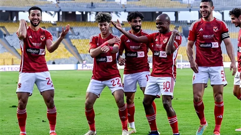 مدافع الأهلي يدخل ضمن اهتمامات أكبر الأندية الإيطالية