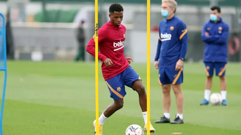 برشلونة يعلن غياب لاعبه عن معسكر الفريق بأمريكا