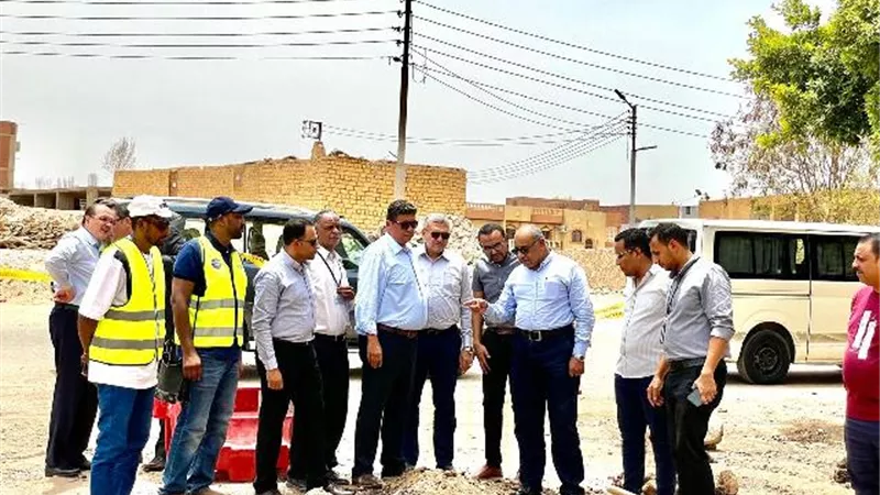 رئيس جنوب الوادي للبترول يتابع توصيل الغاز للمنازل بهذه المحافظات