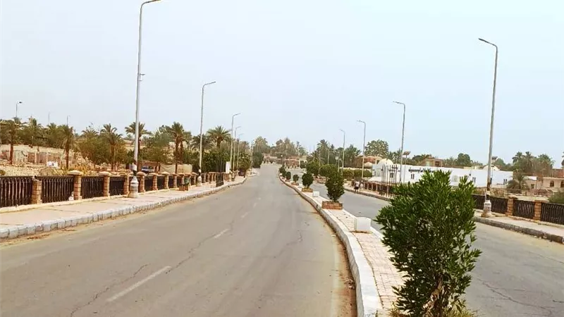 محافظ أسوان : انتظام تشغيل محطات مياه الشرب والكهرباء فى ابوسمبل
