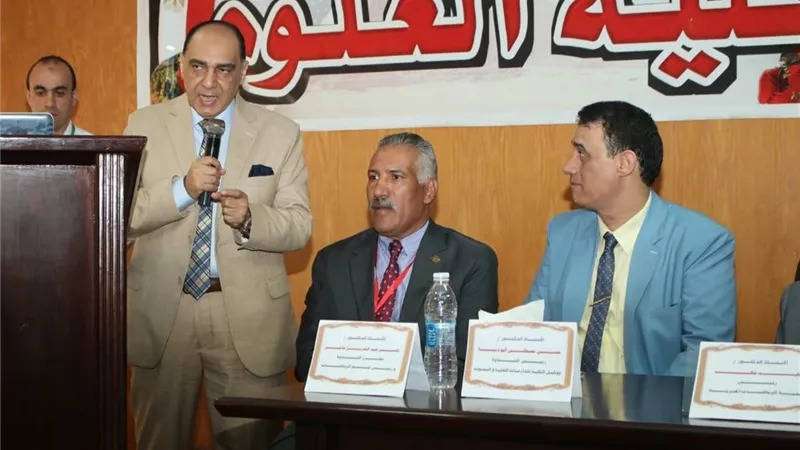 الببلاوي يفتتح فعاليات مؤتمر التوبولوجى بكلية علوم الزقازيق