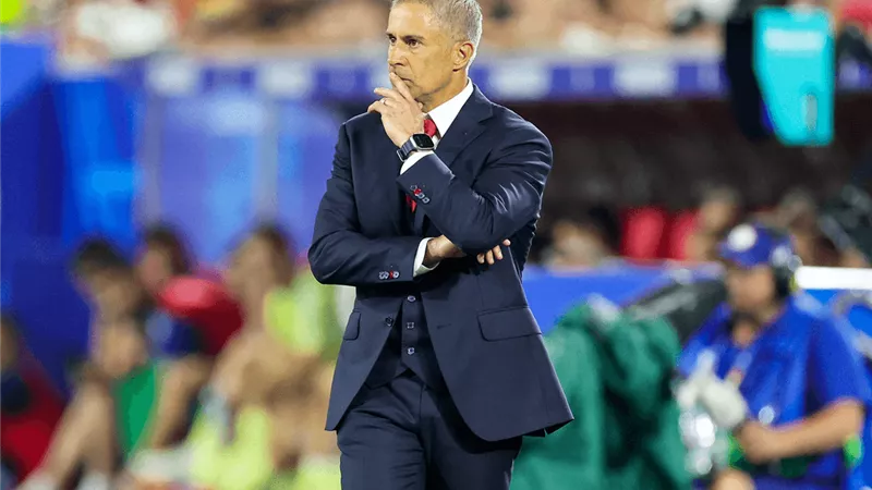 البرازيلى سيلفينيو يجدد عقده مع منتخب ألبانيا
