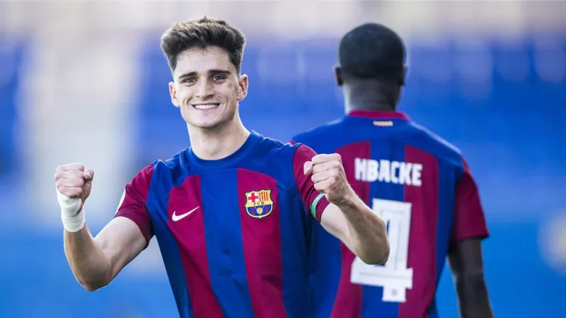 برشلونة يعلن تعاقده مع مهاجم جيرونا
