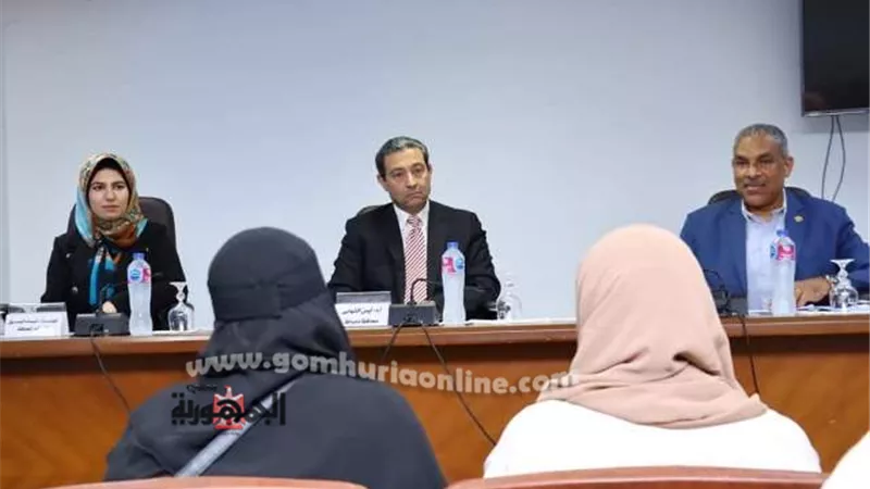 محافظ دمياط يترأس اللقاء الأسبوعى لبحث شكاوى المواطنين