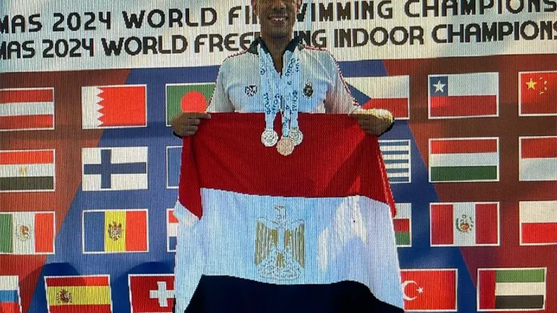 محمد طارق يحقق إنجازاً رياضياً فى بطولة العالم للسباحة بالزعانف