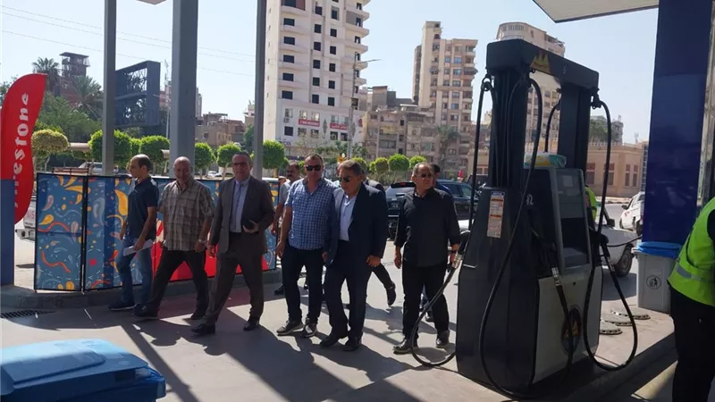 محافظ الدقهلية يتابع توافر المواد البترولية ويتفقد المخابز