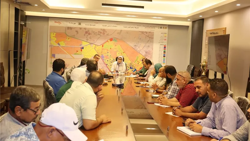 ننشر نتائج اجتماع رئيس جهاز الشيخ زايد وممثلى سكان المدينة.. بالصور