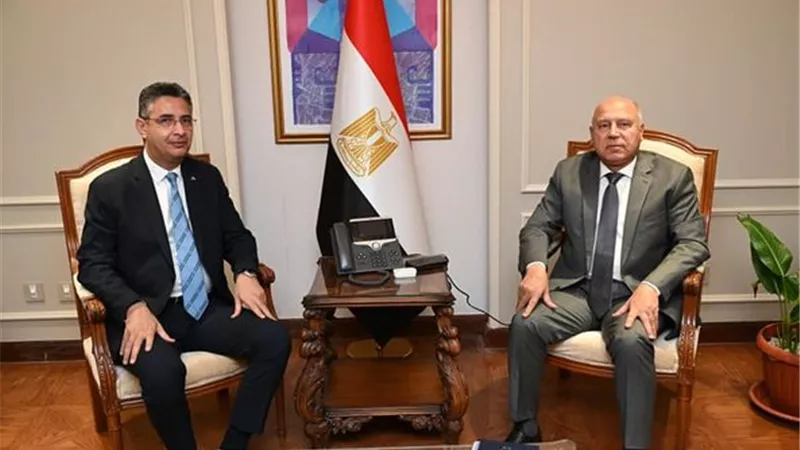 الوزير: تنفيذ 7 ممرات دولية لربط مناطق الإنتاج بالموانئ البحرية