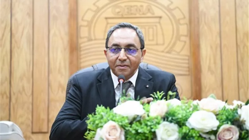 من 10% إلى 15%..محافظ قنا يعتمد تعريفة سيارة الأجرة الجديدة