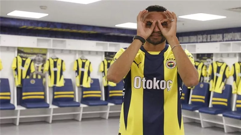 رسميا.. النصيري يوقع على عقود انضمامه لـ