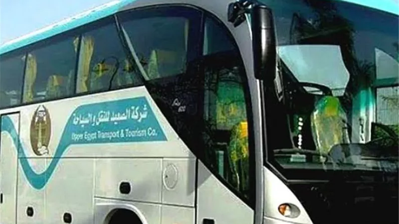 أهالى الداخلة يناشدون المحافظة إلزام النقل الجماعي بتعريفة الأجرة