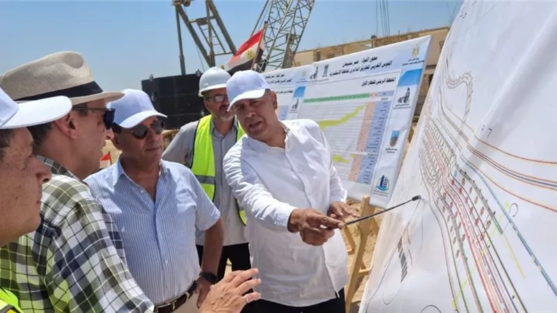 وزير الإسكان : طريق جديد لتحسين حركة المرور في الإسكندرية