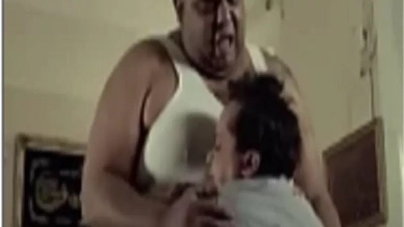 محمد نصر.. المتصلب المتعدد تسبب في عجزه عن الحركة