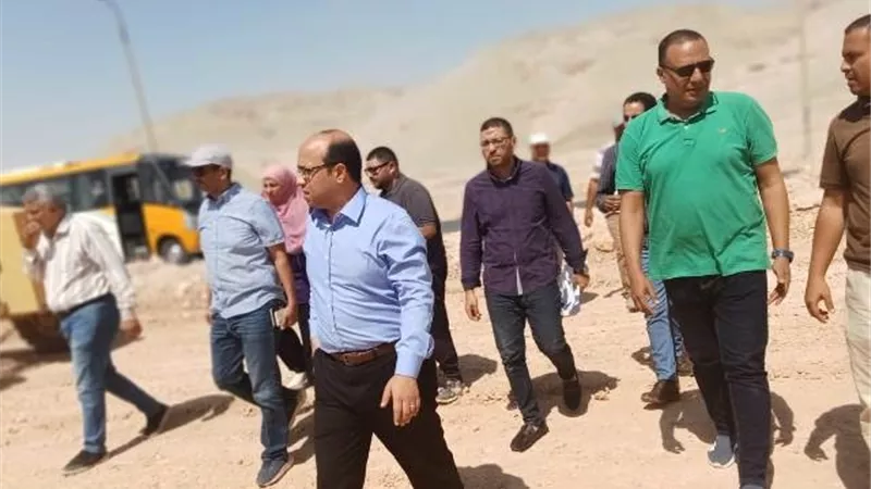 رئيس جهاز سوهاج الجديدة يتفقد أهم المشروعات السكنية والطرق.. صور