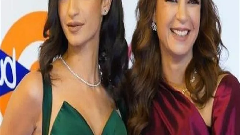 منال سلامة: ابنتي أميرة أديب أشهر مني وفخورة بنجاحها