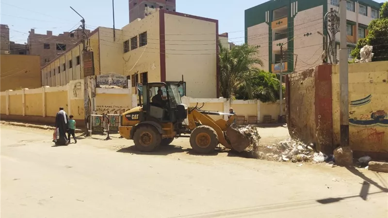 محافظ أسيوط : استمرار حملات النظافة ورفع المخلفات