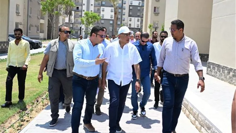 رئيس الوزراء يتفقد مشروع 