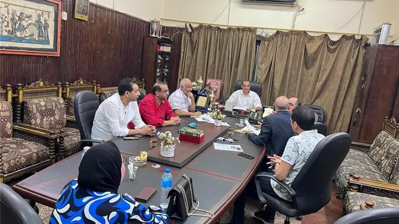 فسخ التعاقد مع مستثمر حمام السباحه بنادى بنى سويف