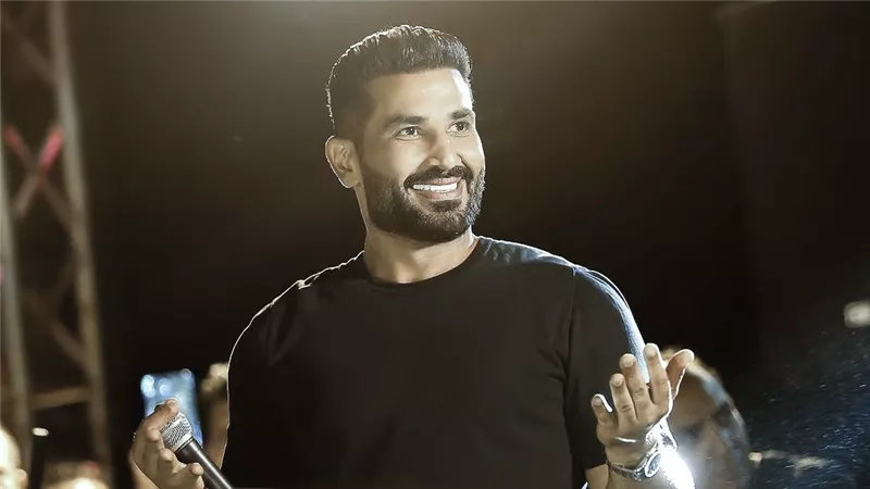 أحمد سعد يطرح أحدث أغانيه 