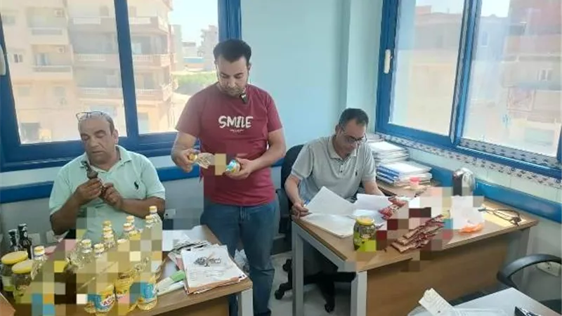 حملات تفتيشية مكثفة لمراقبة الاغذية بـ 5 مراكز بالبحيرة