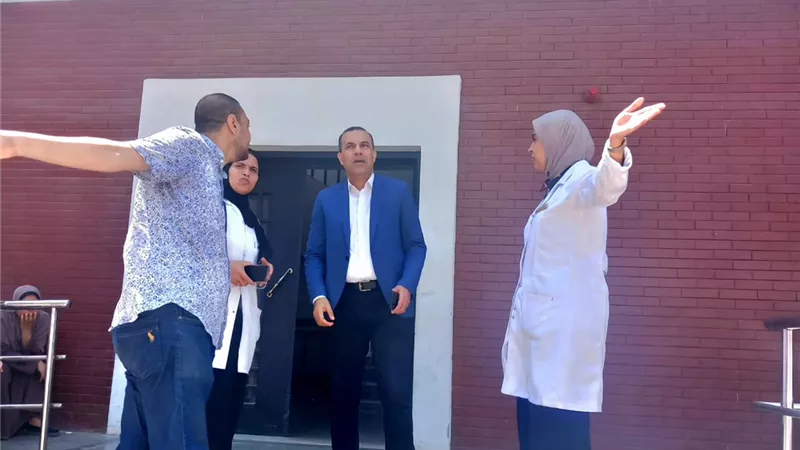 وكيل صحة البحيرة يتفقد مركز صحة الأسرة بالأبعادية بدمنهور