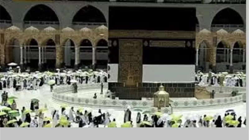 حكم الترجي بالنبيﷺ وآل البيت والكعبة