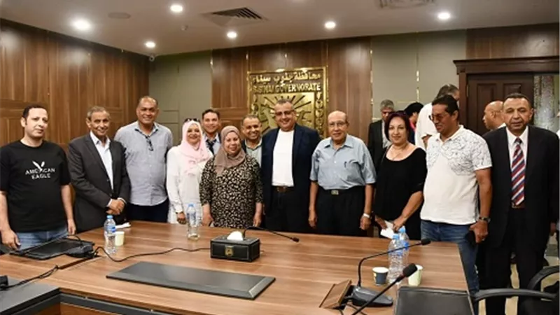 محافظ جنوب سيناء يلتقي الصحفيين والاعلاميين والمواقع الإلكترونية