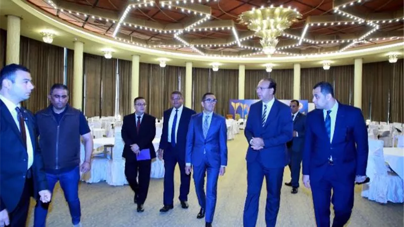 وزير الاستثمار والتجارة الخارجية يتفقد الهيئة المصرية للمعارض
