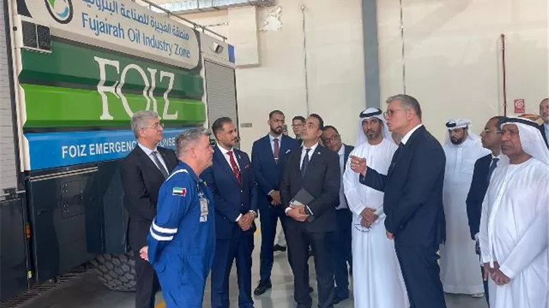 وزير البترول يتفقد منطقة الفجيرة للصناعة البترولية والميناء بالإمارات