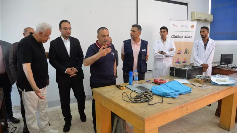 محافظ أسيوط يتفقد مركز التدريب المهنى المتطور ببنى غالب