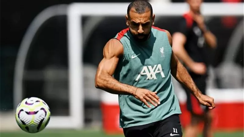 أصاب الهدف.. ليفربول يشيد بجدية وتركيز محمد صلاح خلال مران الفريق