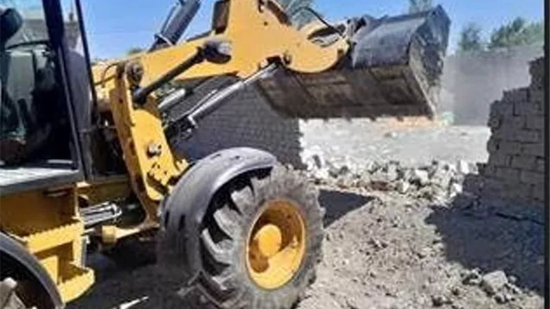 ازالة تعديات على اراضى الدولة بريف حى المنتزة اول