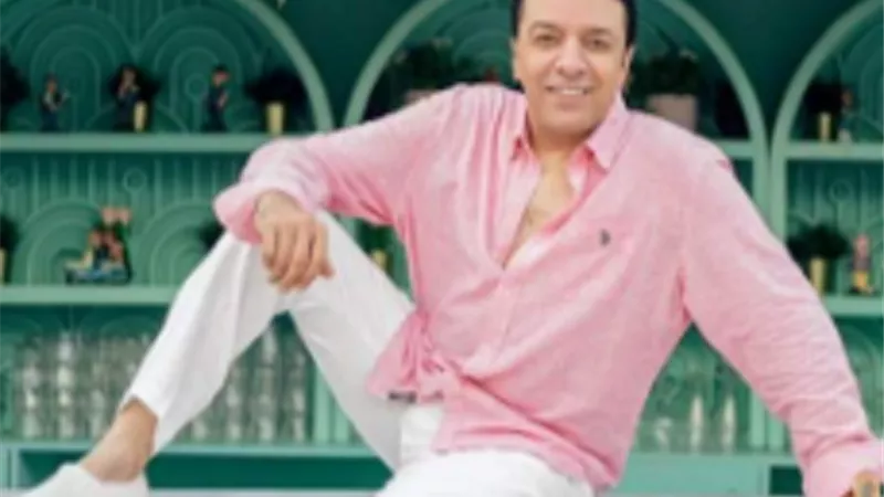 مصطفى كامل يطرح أحدث أغانيه 