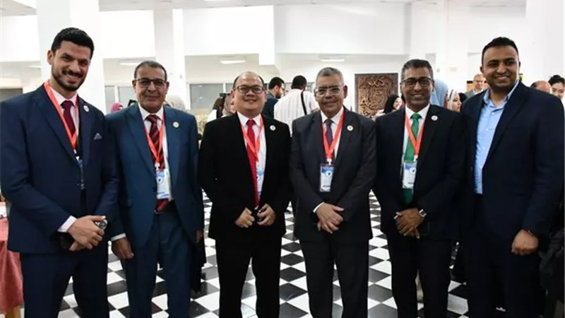 ركن للوافدين في المؤتمر الخامس للدراسات العليا بجامعة القناة