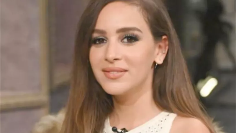 حكاية أغرب هدية قدمها زوج جميلة عوض قبل الزفاف