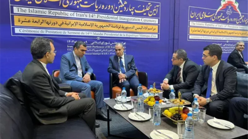 وزير الخارجية يشارك في مراسم تنصيب الرئيس الإيراني الجديد