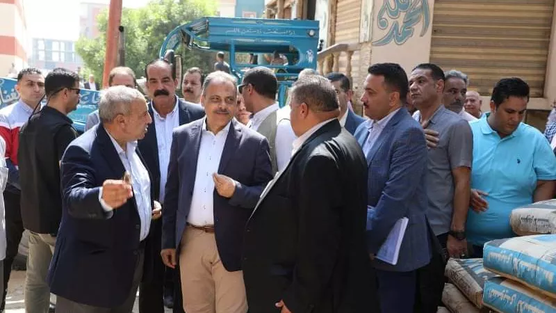 محافظ الشرقية يُتابع أعمال إنشاء مجمع المصالح الحكومية بديرب