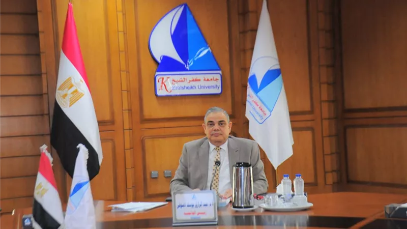 رئيس جامعة كفر الشيخ يشكر عمداء الكليات لسرعة إعلان النتائج