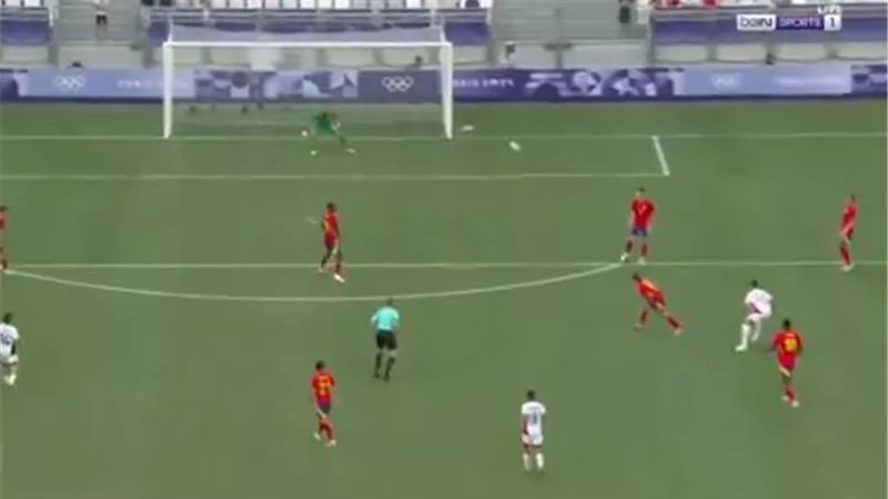 إبراهيم عادل يمنح المنتخب الأولمبي هدف صاروخي في شباك إسبانيا