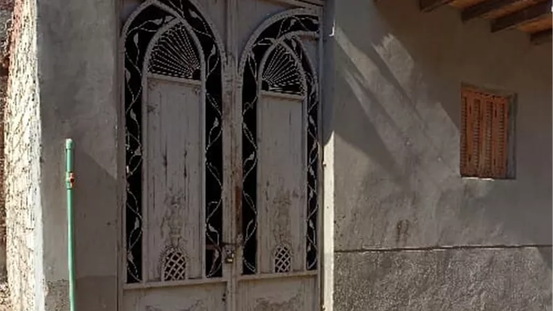 قتلهم وصورهم .. فيديو يكشف جريمة ذبح الاب لأولاده الـ ٤