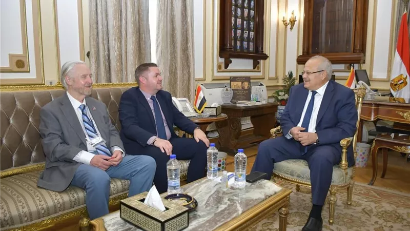 الخشت يستقبل وفد الهيئة البريطانية 