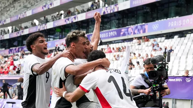 صبحي يهنئ المنتخب الأوليمبي بالفوزعلي إسبانيا والتأهل إلي دور الثمانية