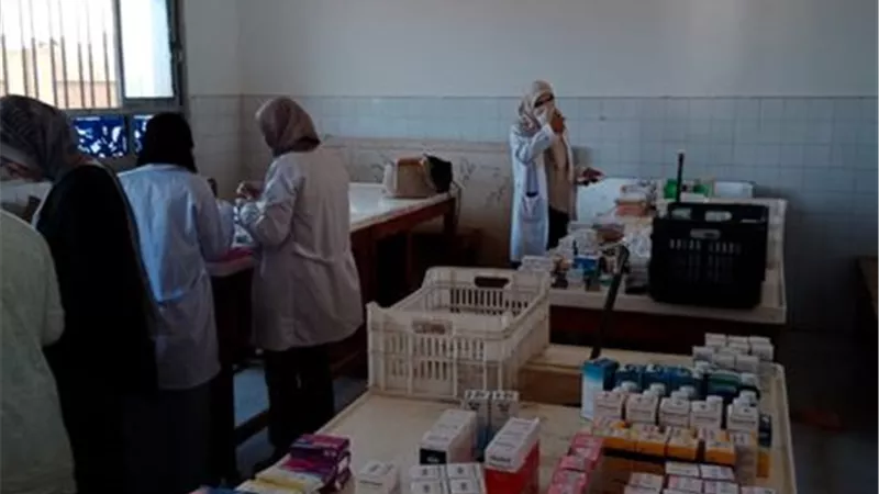 قافلة جامعة القناة الطبية تعالج أهالي أم عزام بالإسماعيلية